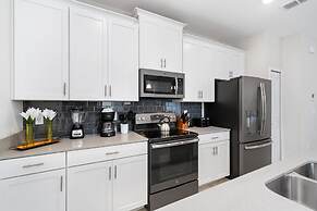 Really Close to Disney Sleeps Stl116