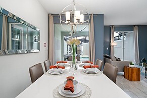 Really Close to Disney Sleeps Stl116