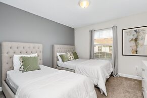 Really Close to Disney Sleeps Stl116