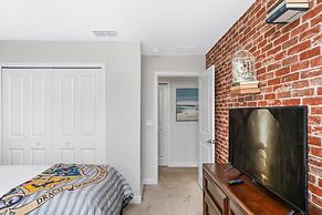 Really Close to Disney Sleeps Stl116