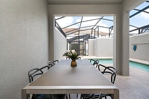 Really Close to Disney Sleeps Stl116