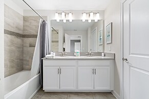 Really Close to Disney Sleeps Stl116