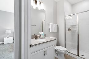 Really Close to Disney Sleeps Stl116