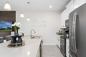 Really Close to Disney Sleeps Stl116