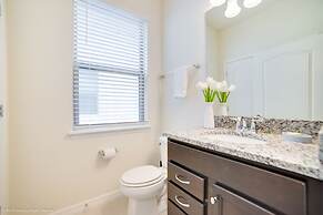 Gorgeous Family Home With Private Pool Ww105