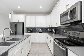 Dashing Family Home Stl113