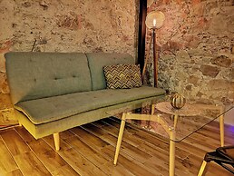 Ocre Studio By Paradox