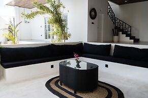 Santorini Luxury Villa