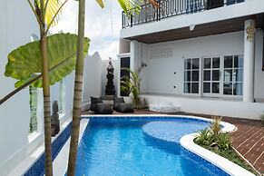 Santorini Luxury Villa