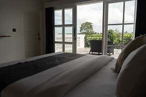 Santorini Luxury Villa