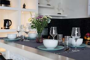 Santorini Luxury Villa