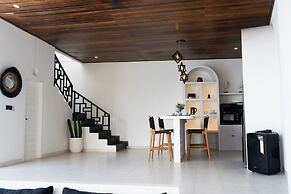 Santorini Luxury Villa