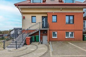 Boczna Apartment Near The Sea by Renters