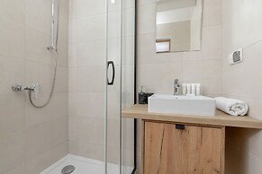 Boczna Apartment Near The Sea by Renters