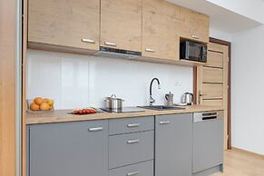 Apartment With Balcony Sea by Renters