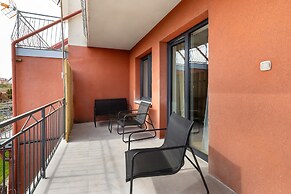 Apartment With Balcony Sea by Renters