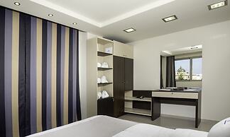 Rhodes Central Suite