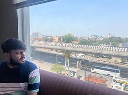 Narison Hotel By Divud Ecom