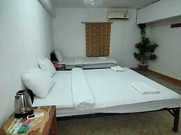 Tingkham Guesthouse