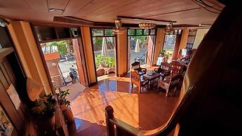 Tingkham Guesthouse