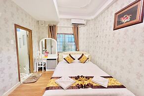 Truc Huyen Hotel