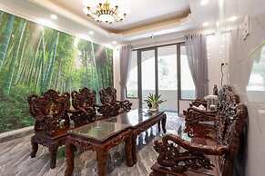 Truc Huyen Hotel