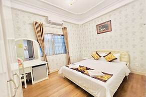 Truc Huyen Hotel