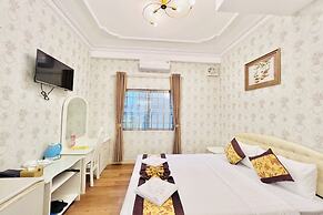 Truc Huyen Hotel