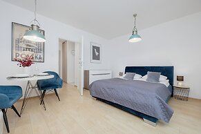 Studio Near The PGE Stadium by Renters