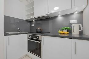 Studio Near The PGE Stadium by Renters