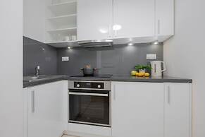 Studio Near The PGE Stadium by Renters