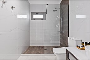 Comissa Luxury Suites