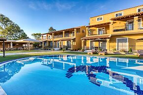 Comissa Luxury Suites