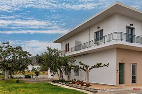 Laconia Domus - Plytra