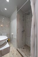 Laconia Domus - Plytra