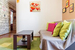 Dante Square Apartment