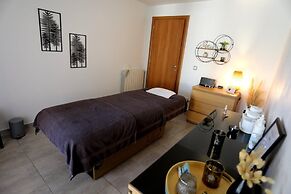 HISTOIRE D'Ô - LES PISCINES