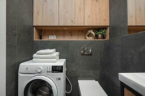 Stylish Apartment in Wroclaw by Renters