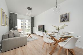 Stylish Apartment in Wroclaw by Renters