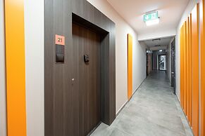 Stylish Apartment in Wroclaw by Renters