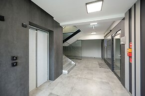 Stylish Apartment in Wroclaw by Renters