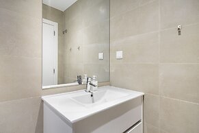 Urban Oasis Premium Location w AC