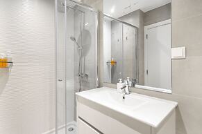 Urban Oasis Premium Location w AC