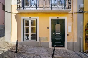 Urban Oasis Premium Location w AC