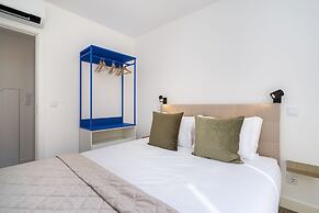 Urban Oasis Premium Location w AC