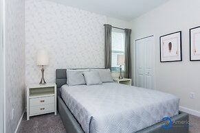 Fancy Family Home at Championsgate Chg101