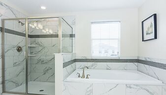 Fancy Family Home at Championsgate Chg101