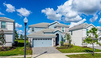 Fancy Family Home at Championsgate Chg101