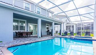 Fancy Family Home at Championsgate Chg101