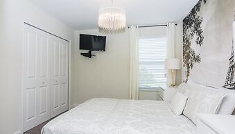 Fancy Family Home at Championsgate Chg101